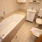 Apartamento With A Parking Space - 7985 *