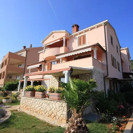 Apartmán With A Parking Space - 7985