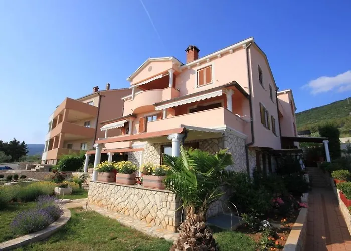 Appartamento With A Parking Space - 7985